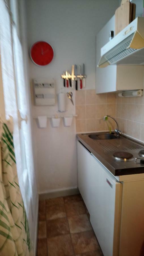 Couette Et Cafe Cyrano Apartment Бержерак Екстериор снимка